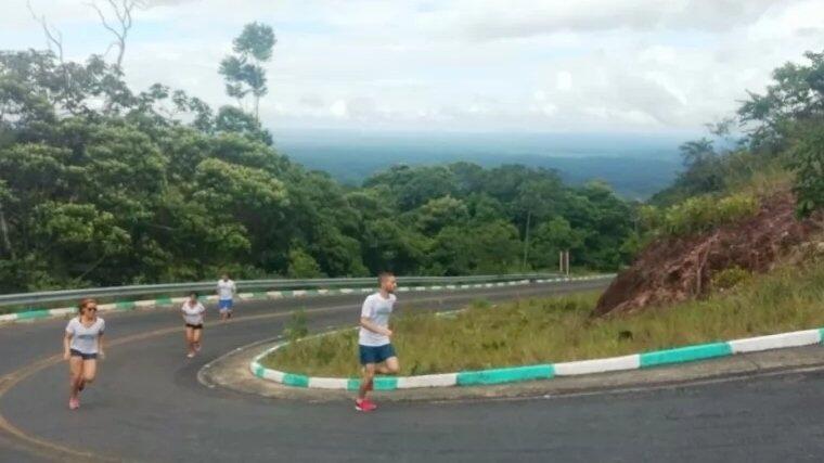Serra é conhecida por curvas e grandes ladeiras (Foto: Divulgação)