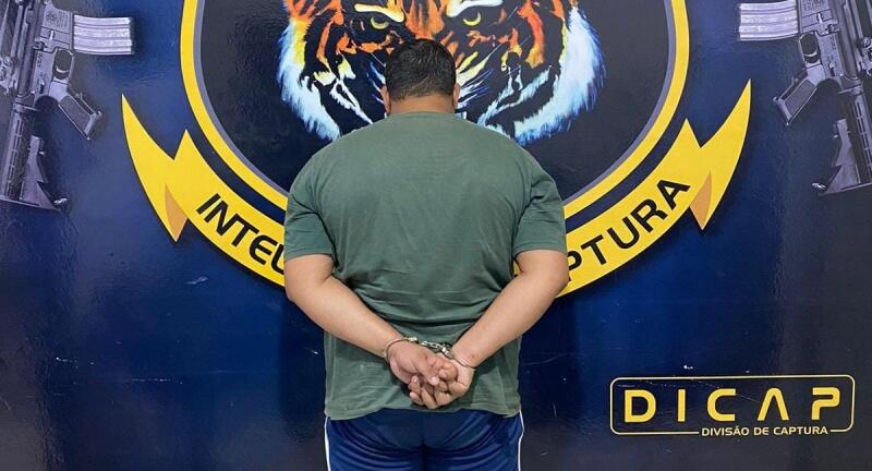 Diante dos fatos, ele foi encaminhado à sede da Dicap, para os procedimentos de rotina. Em seguida, foi levado ao Instituto de Medicina Legal (Foto: Divulgação)