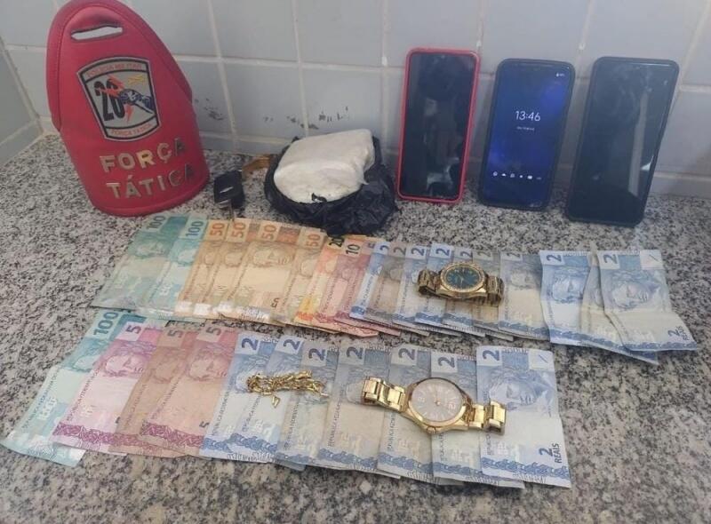 Os três foram conduzidos até o 5º Distrito Policial (DP) para a tomada das medidas cabíveis (Foto: Nilzete Franco/FolhaBV)