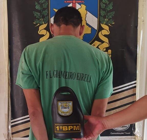 Foi constatado que F.G.C.G., estava com mandado de prisão preventiva em aberto (Foto: Divulgação) Foi constatado que F.G.C.G., estava com mandado de prisão preventiva em aberto (Foto: Divulgação)
