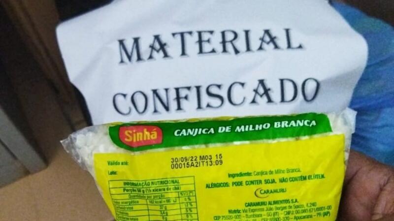 Entre os materiais vencidos, estava a canjica de milho branca (Foto: Divulgação)
