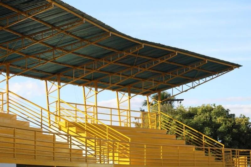 Arquibancadas amarela do Ribeirão prontas para Estadual Sub-17. Crédito: Granieri Pietro/Real