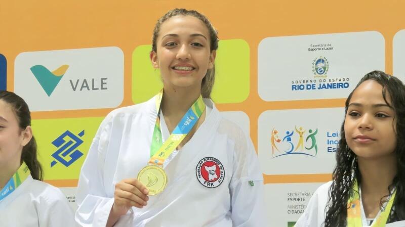 Larissa Amorim conquistou o ouro (Foto: Divulgação)