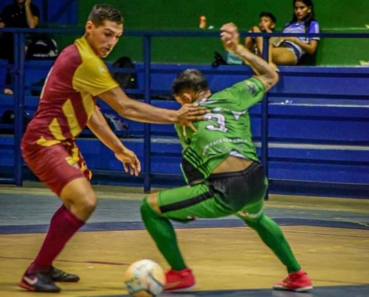 Buriti e Independente frente à frente no primeiro jogo das finais. Crédito: Hélio Garcias/BV Esportes