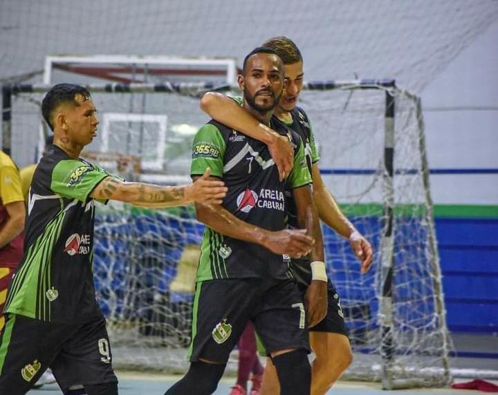 Independente vive noite cirúrgica e põe a mão na taça do Estadual (Foto: Hélio Garcias/BV Esportes)