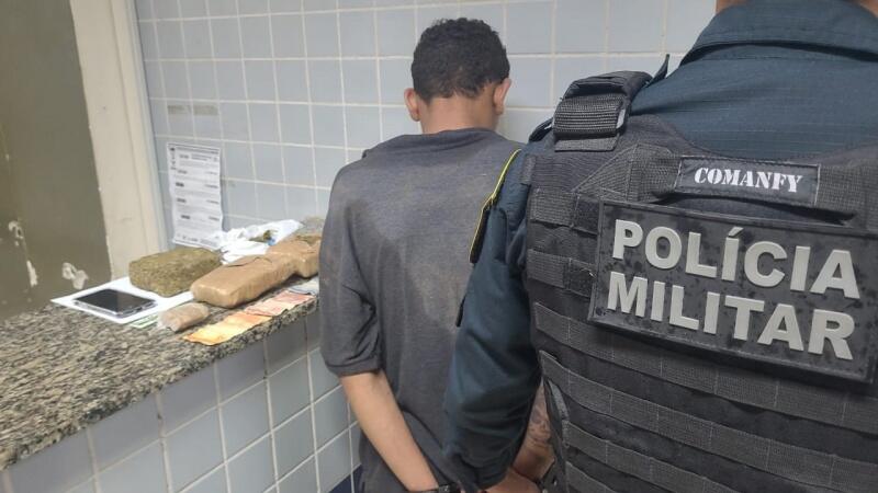A prisão foi efetuada pelo Núcleo de Proximidade da Polícia Militar (Foto: Divulgação)