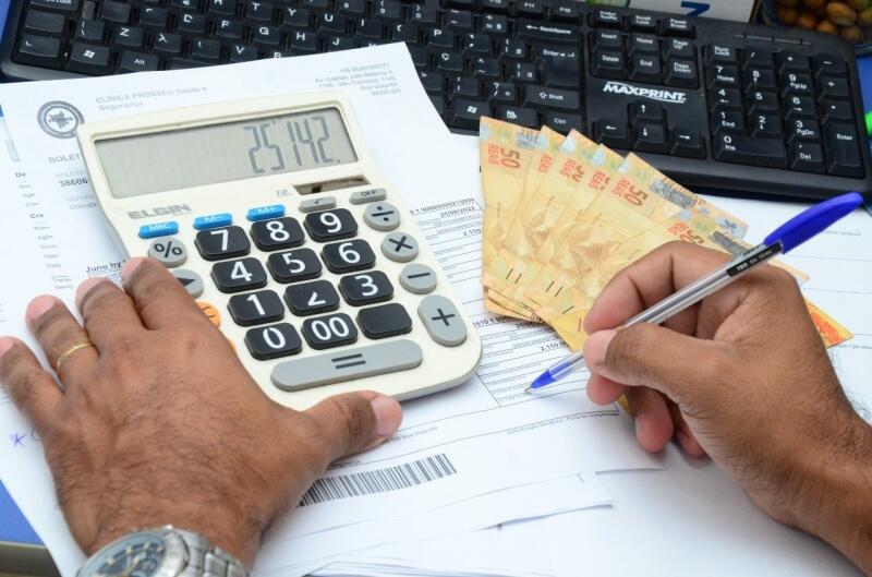 O mês de outubro também registrou queda de 3,8% no número de inadimplentes - Foto: Nilzete Franco/FolhaBV