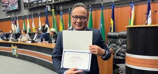 O procurador Paulo Sérgio do MPC foi reconduzido ao cargo
