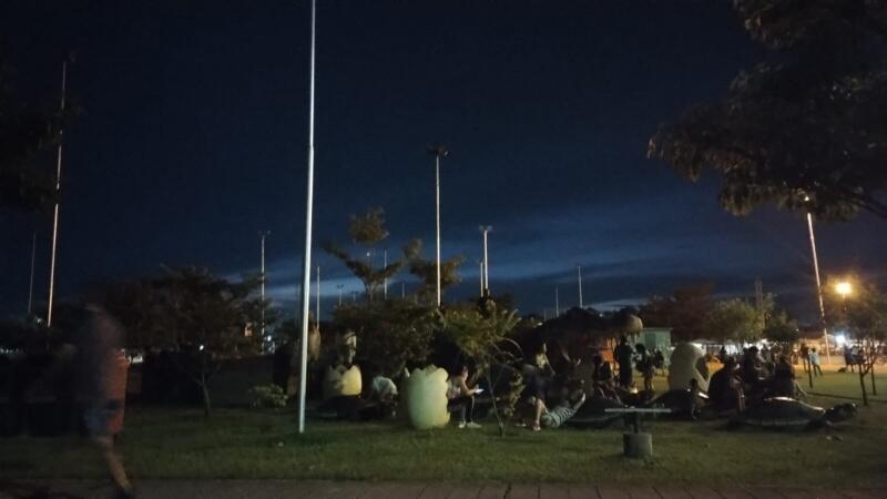 A Selvinha da Praça Cabos e Soldados ficou às escuras por conta de danos no circuito elétrico (Foto: Arquivo pessoal)