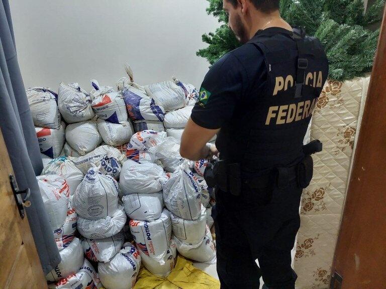 Operação começou na manhã desta sexta-feira (Foto: PF)