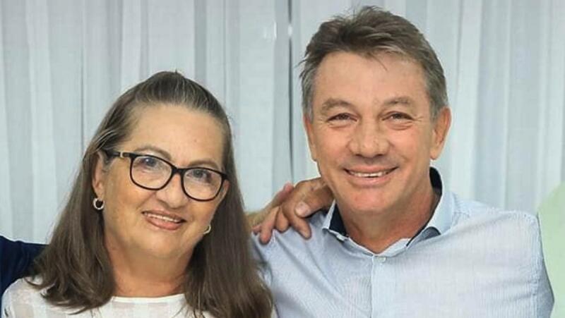 Vanda Garcia com o irmão governador Antonio Denarium (Foto: Divulgação)