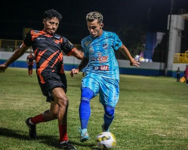 São Raimundo enfrentou a Seleção de Alto Alegre no estádio Ribeirão (Foto: Hélio Garcias/São Raimundo)