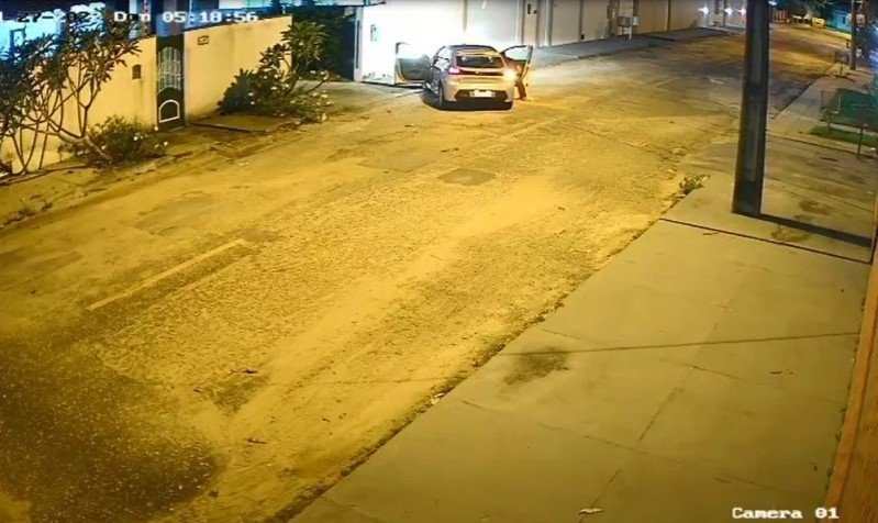 Agressões foram registradas por câmeras de segurança - Imagem: Reprodução