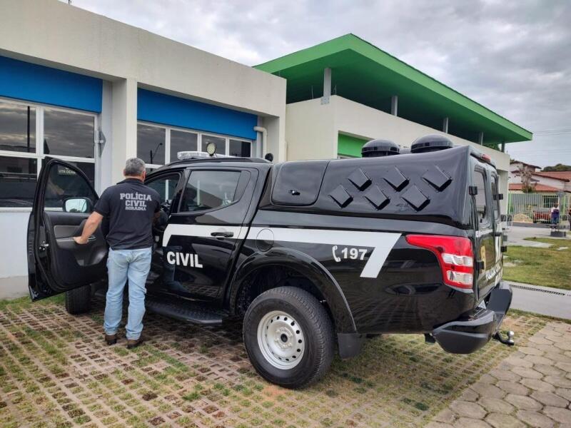 A prisão foi efetuada pelo Núcleo de Proteção a Criança e ao Adolescente, da Polícia Civil (Foto: Polícia Civil)