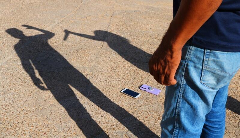 O homem foi esfaqueado após quebrar o celular da esposa (Foto: Ilustrativa/Wenderson Cabral)