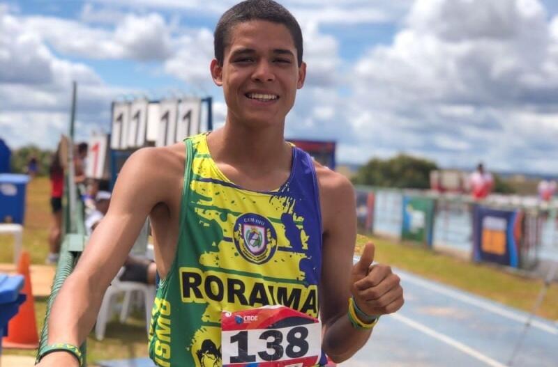 Nos dias 21 e 22 de março, Enzo subiu ao pódio duas vezes no Campeonato Brasileiro Escolar de Atletismo - Foto: Divulgação