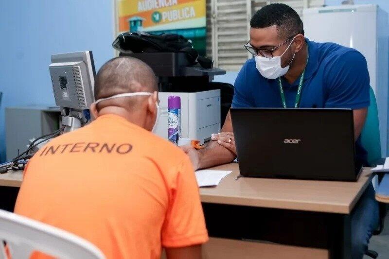 Seletivo foi realizado para contratação temporária de Analista de Procedimento, Assistente Social e Estagiário de Direito para projeto com internos. (Foto: divulgação)