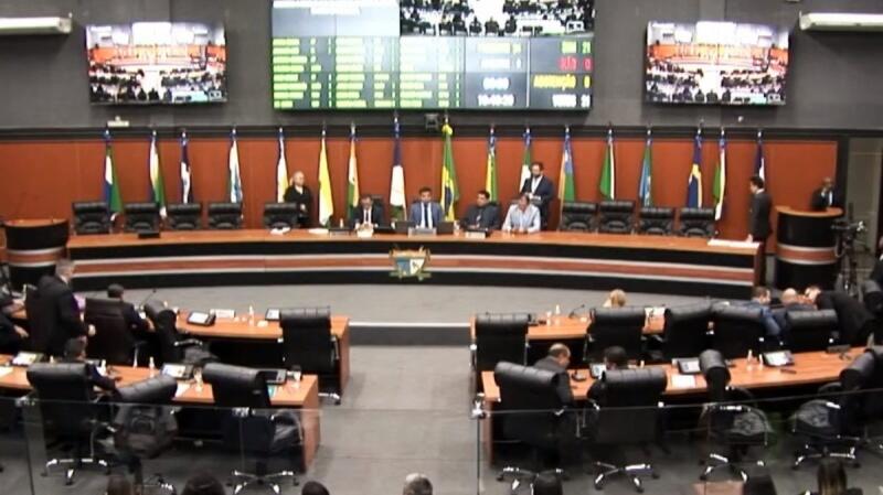 O plenário Noêmia Bastos Amazonas, da Assembleia Legislativa de Roraima, nesta terça-feira (Foto: Reprodução)