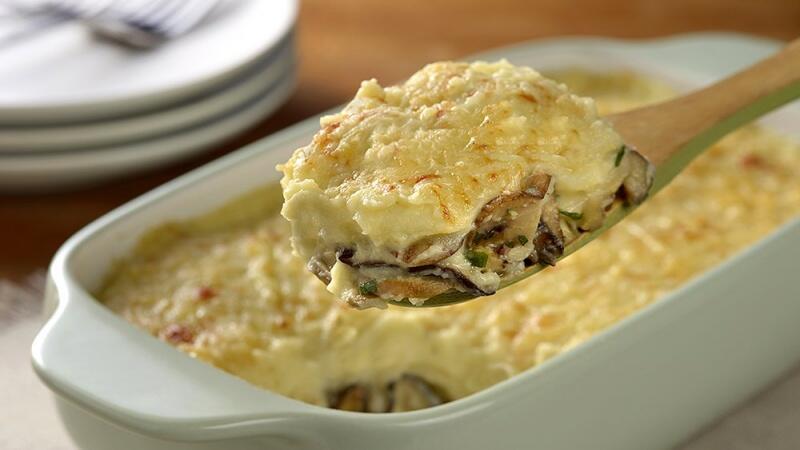 A receita brasileira deixou para trás ícones das 'caçarolas' internacionais, como a lasanha à parmegiana, da Itália (5º lugar), a mousakka, da Grécia (10º lugar), e a shepherd's pie, da Inglaterra (19º lugar). (Foto: reprodução)