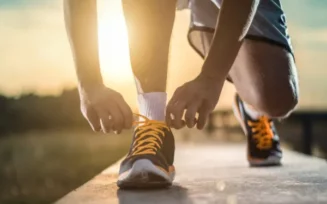 A caminhada é uma boa opção para quem quer começar a se exercitar. Foto: Internet 
