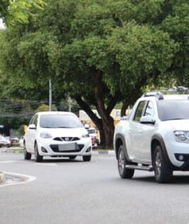 trânsito carros nilzete