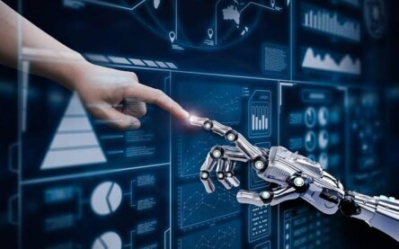 Até 50% das ocupações poderão ser substituídas por IA, diz CNBC. Foto: Internet.