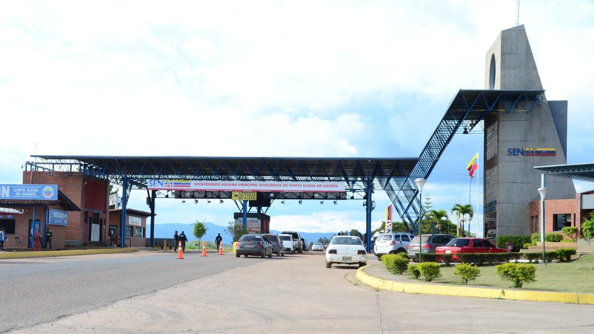 Aduana na cidade venezuelana de Santa Elena de Uairén, na fronteira com o Brasil