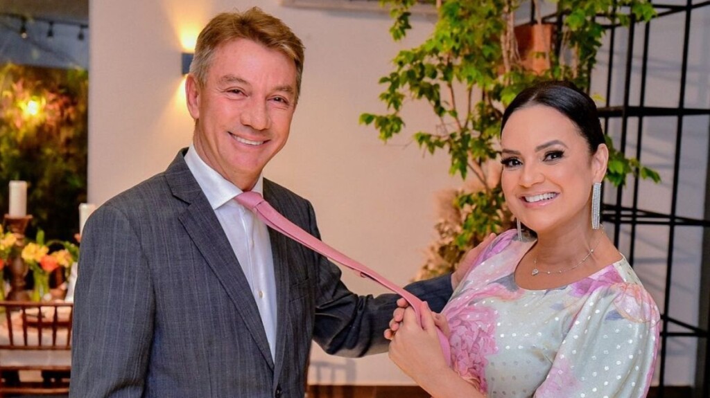 O governador Antonio Denarium com a primeira-dama, a conselheira Simone Soares de Souza O governador Antonio Denarium com a primeira-dama, a conselheira Simone Soares de Souza