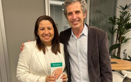 Dra. Lidiane Vanderlei durante recente  Curso de Apneia e Ronco  em São Paulo,  com Dr. Geraldo Lorezi Filho criador do Biologix e Diretor do Laboratório do Sono InCor do Hospital das Clínicas da Faculdade de Medicina da USP 