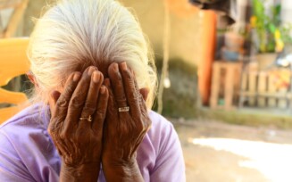 Violência contra idosos; negligência contra idosos