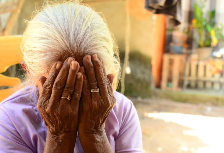 Violência contra idosos; negligência contra idosos