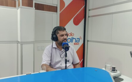 Deputado estadual comentou situação diante da aproximação dos governos brasileiro e venezuelano. (Foto: estúdio/Folha FM)