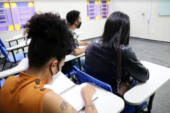 Estão sendo ofertadas 227 vagas distribuÃdas em 25 cursos de graduação, para ingresso em 2024 (Foto: Nilzete Franco/FolhaBV) Estão sendo ofertadas 227 vagas distribuÃdas em 25 cursos de graduação, para ingresso em 2024 (Foto: Nilzete Franco/FolhaBV)